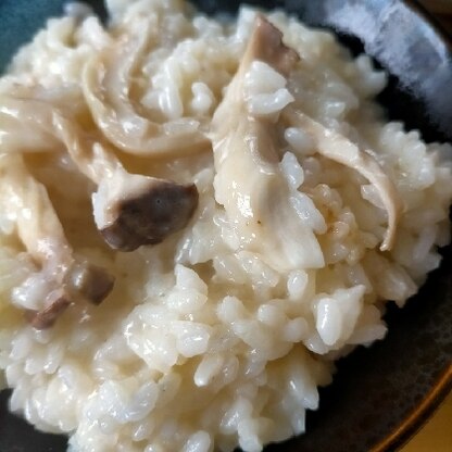 キノコのリゾット美味しく出来て嬉しいです♪いくらでも食べれますね！レシピありがとうございます♪